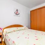 Apartments By The Sea Banjole, Pula - 2229