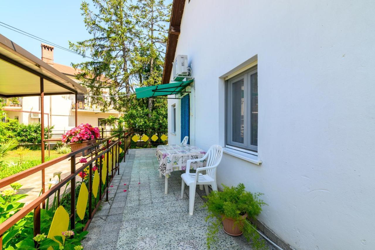Apartment By The Sea Banjole, - 2229 Pula