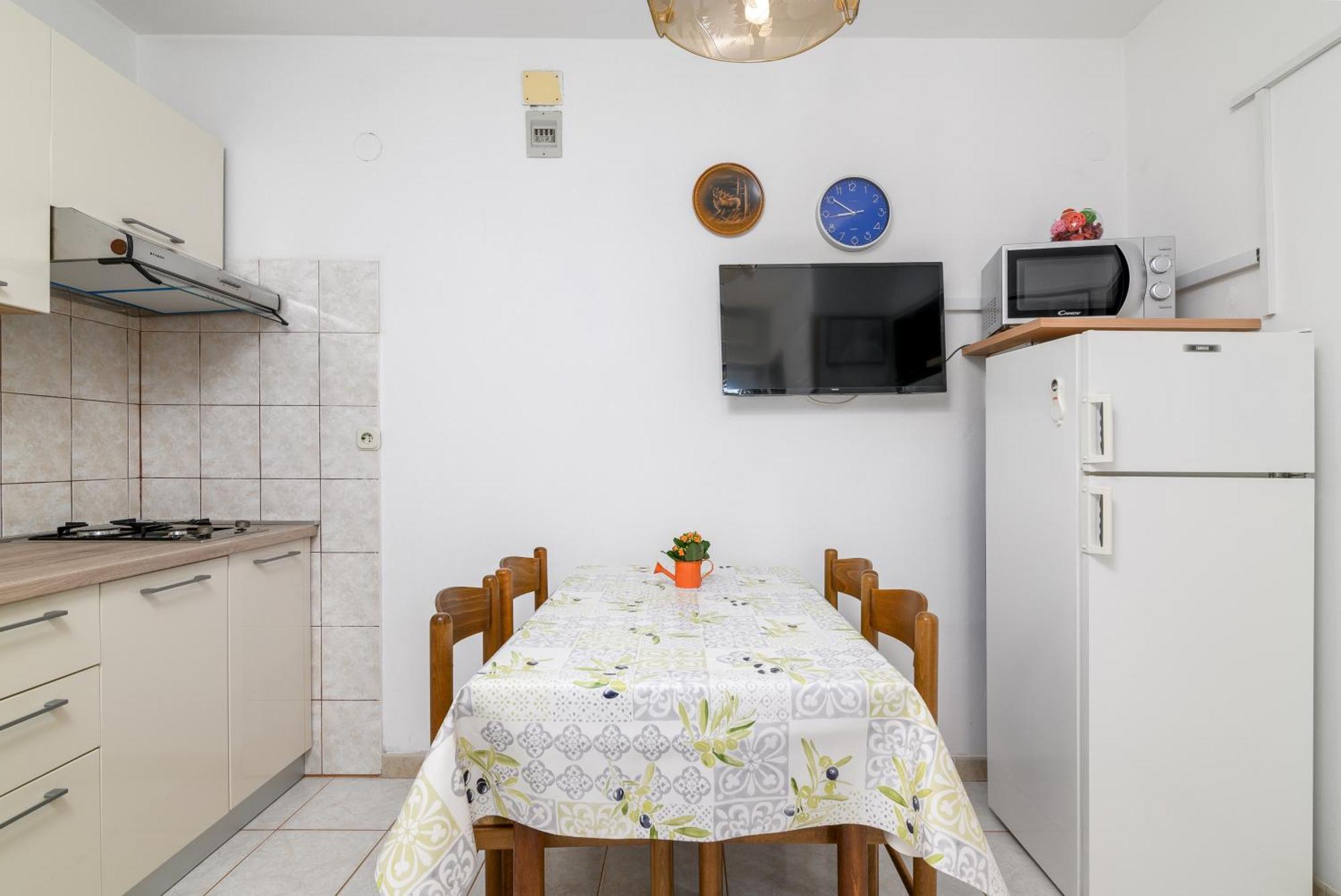 Apartment By The Sea Banjole, - 2229 Pula